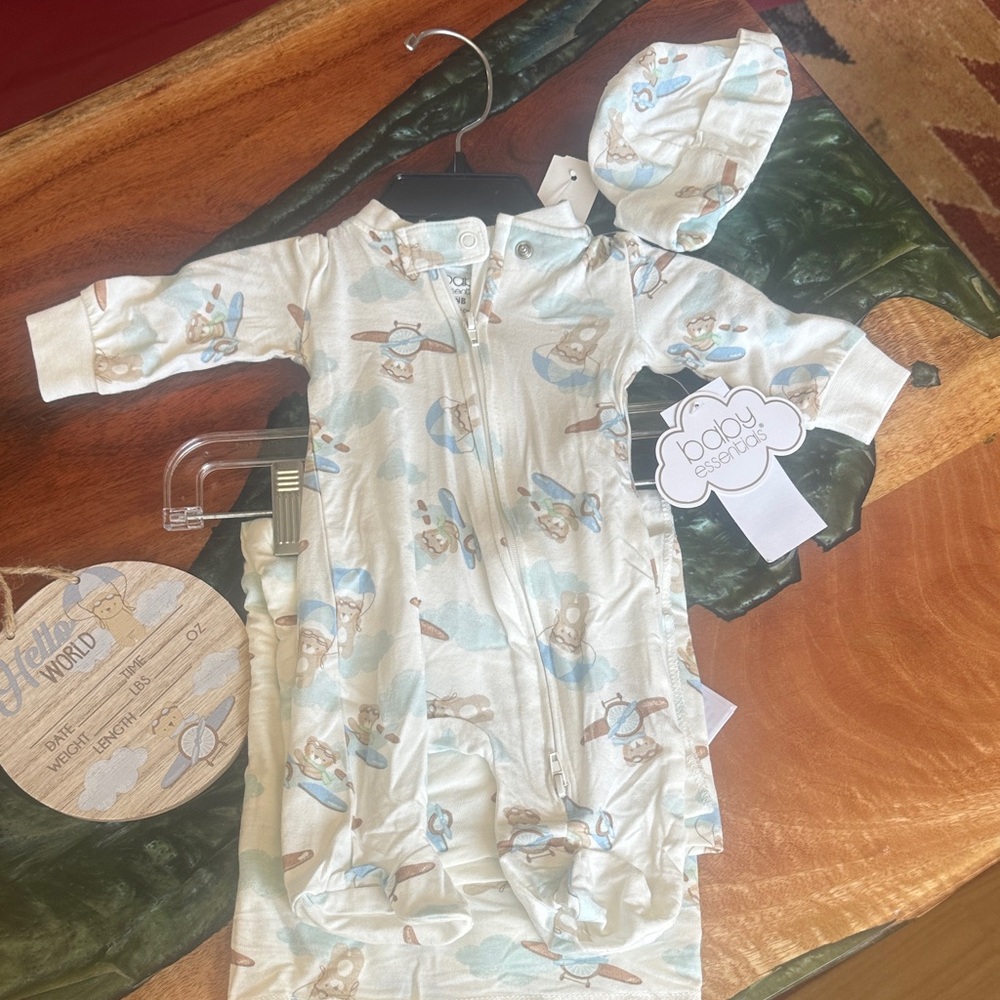 Baby Essentials Cream and Blue Aviator Set